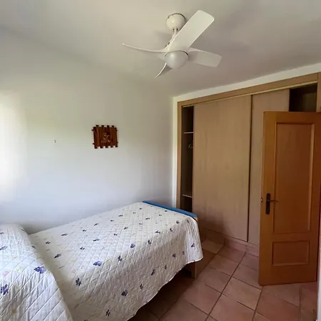 Adosado Con Jardin Urb Galia Ballena 度假居 *