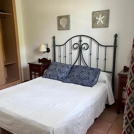 Adosado Con Jardin Urb Galia Ballena Cádiz