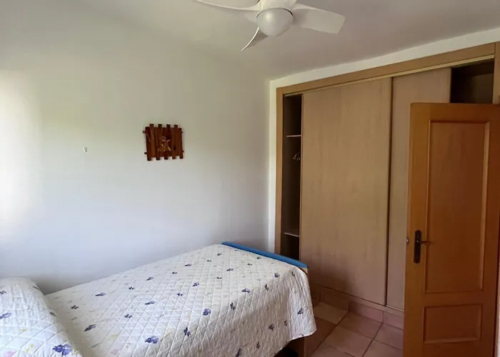 Adosado Con Jardin Urb Galia Ballena Feriehus *